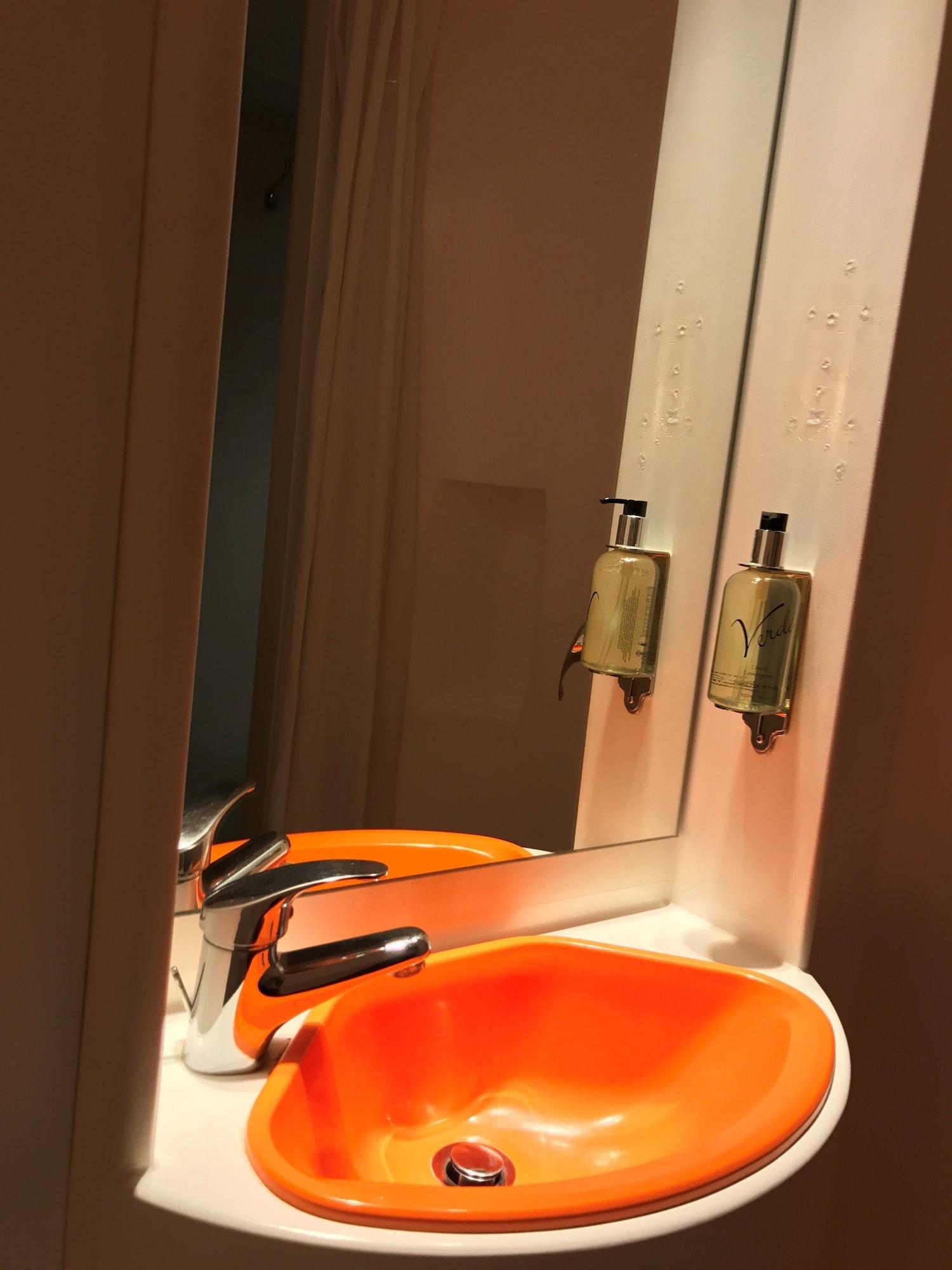 Easyhotel South Kensington London Luaran gambar