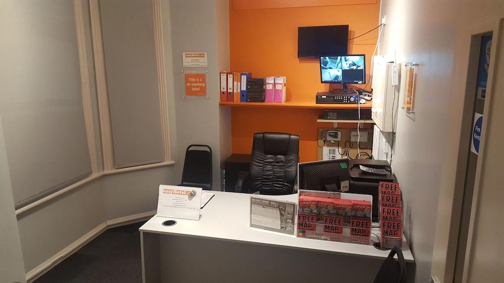 Easyhotel South Kensington London Luaran gambar