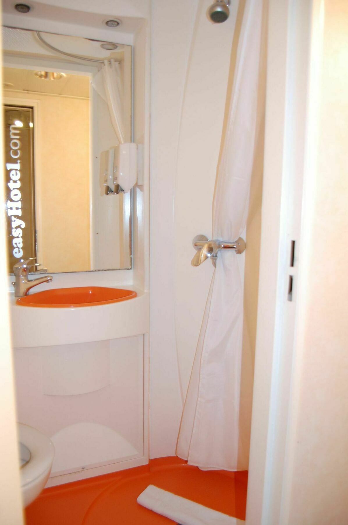 Easyhotel South Kensington London Luaran gambar